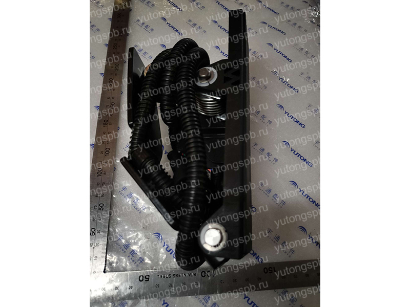 1108-01431 Педальный механизм, педаль акселератора Yutong (Ютонг) 1108-01431 Педальный механизм, педаль акселератора Yutong (Ютонг)