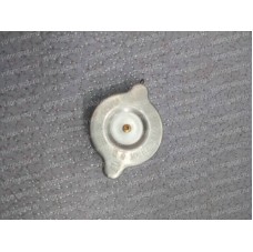 Пробка бачка расширительного (Оигинал) 0.7 кг Yutong 131101436 Пробка бачка расширительного (Оигинал) 0.7 кг Yutong 131101436