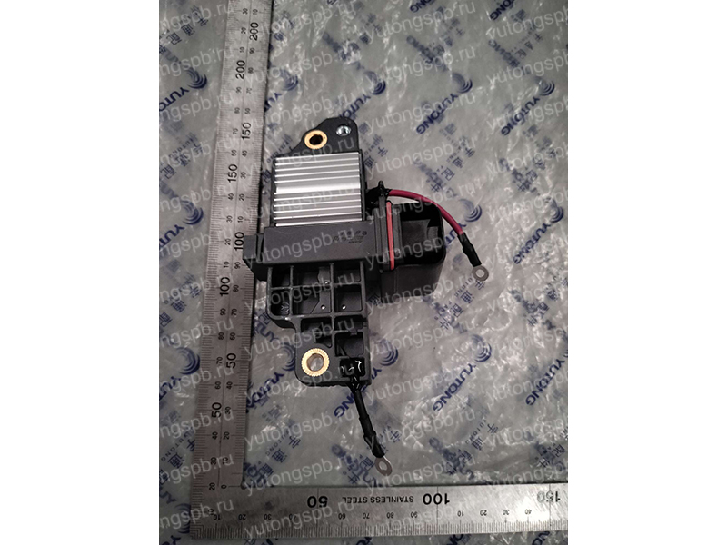 3701-03102 Регулятор напряжения генератора Yutong (Ютонг) 3701-03102 Регулятор напряжения генератора Yutong (Ютонг)