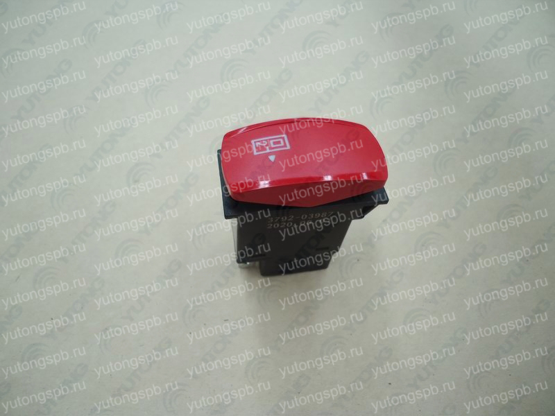 3792-03987 КЛАВИШНЫЙ ВЫКЛЮЧАТЕЛЬ СРЕДНЕЙ ДВЕРИ Yutong (Ютонг) 3792-03987 КЛАВИШНЫЙ ВЫКЛЮЧАТЕЛЬ СРЕДНЕЙ ДВЕРИ Yutong (Ютонг)